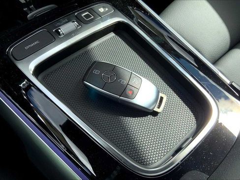 Certified 2026 Mercedes-Benz GLB 250 4MATIC image 21