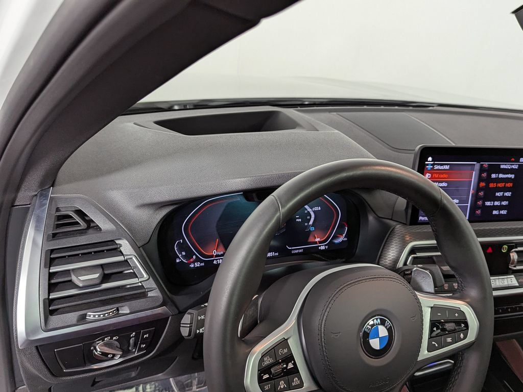 Used 2024 BMW X4 xDrive30i w/ Premium Package AWD/4WD image 19