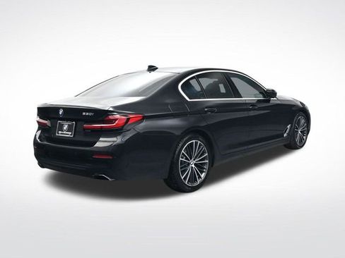 Used 2023 BMW 530i image 4