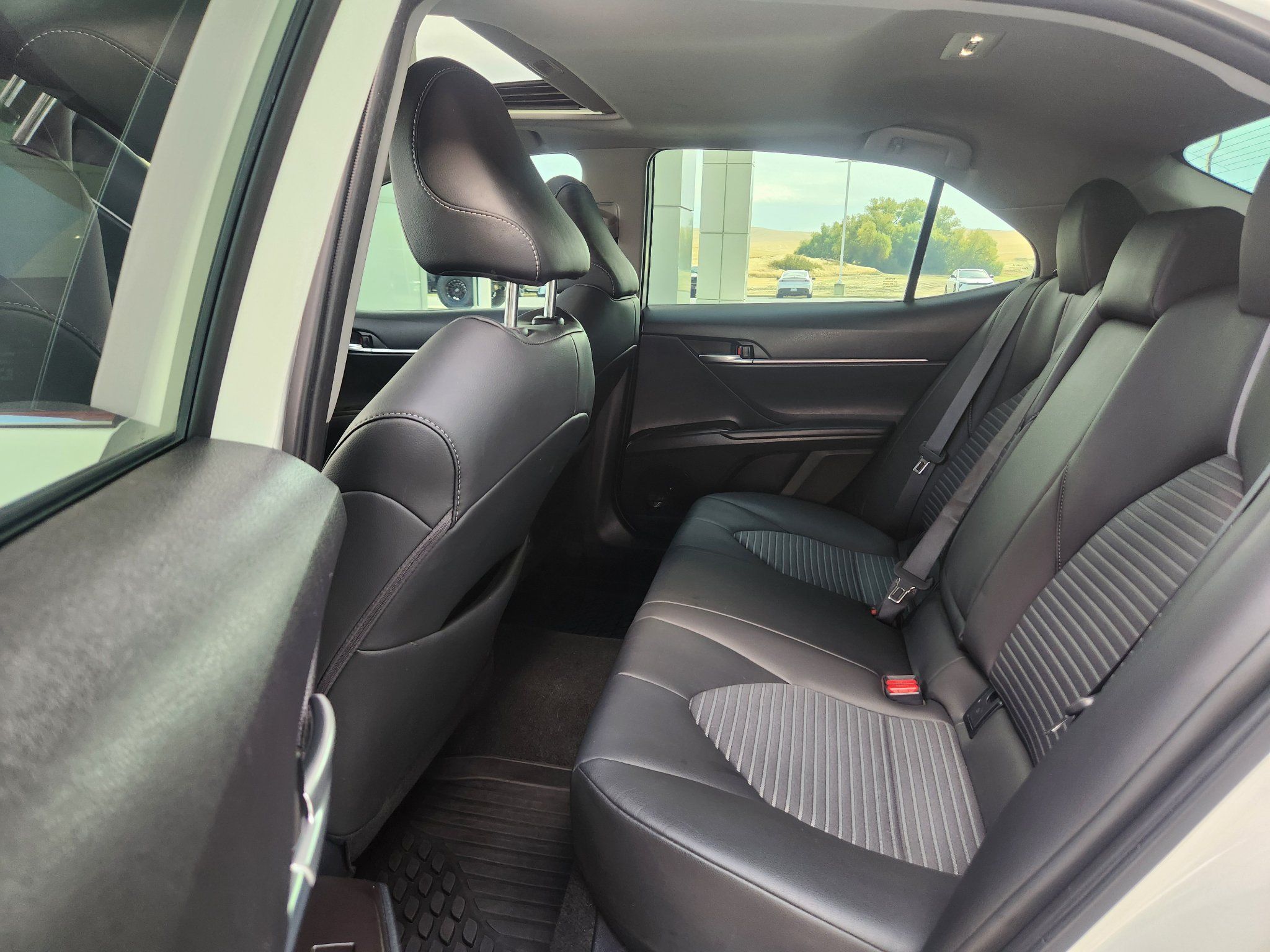 Used 2024 Toyota Camry SE AWD/4WD image 22