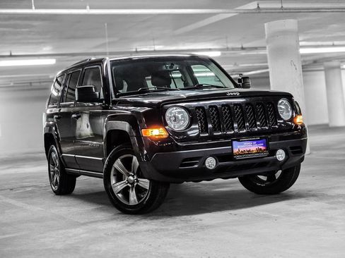 Used 2017 Jeep Patriot Sport FWD image 4
