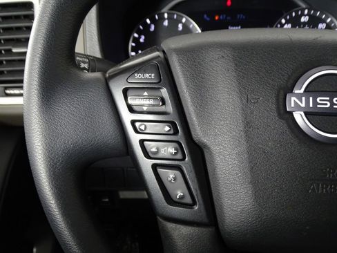 Used 2023 Nissan Frontier SV w/ Technology Package image 18