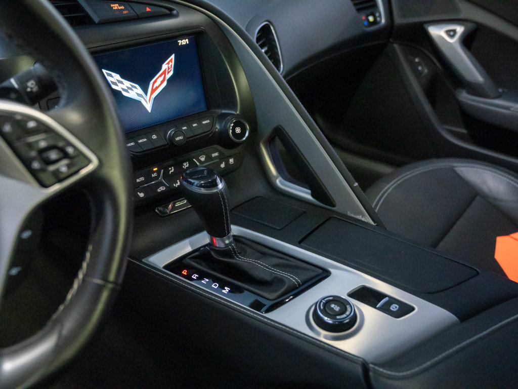 Used 2019 Chevrolet Corvette Stingray Coupe RWD image 8