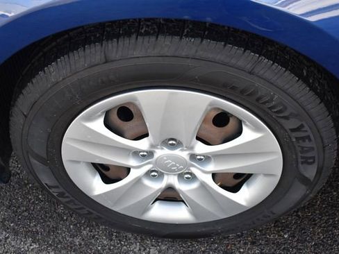 Used 2018 Kia Forte LX w/ LX Rear Camera Package image 12