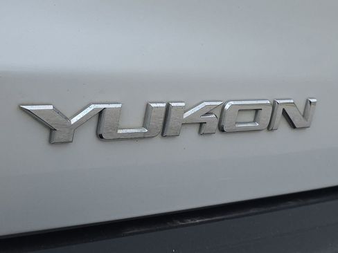 Used 2017 GMC Yukon Denali w/ Open Road Package image 36