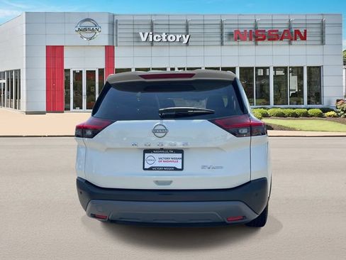 Used 2023 Nissan Rogue SV AWD/4WD image 4