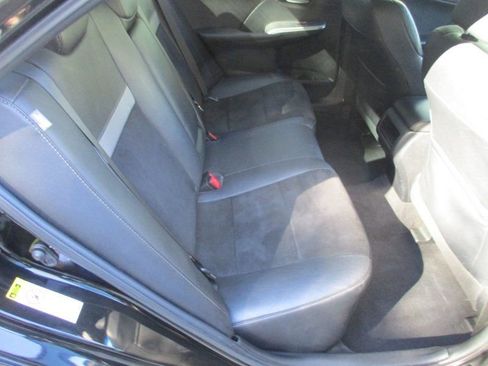 Used 2012 Toyota Camry SE w/ Leather Pkg image 31