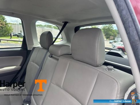 Used 2016 Subaru Forester 2.5i Limited AWD/4WD image 9