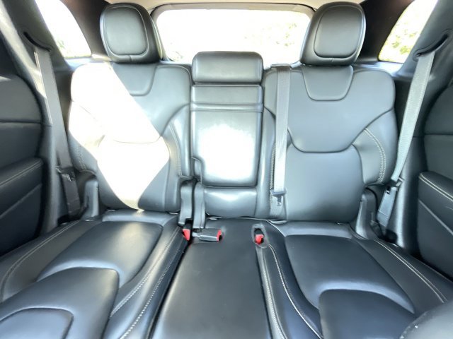 Used 2016 Jeep Cherokee Limited FWD image 12
