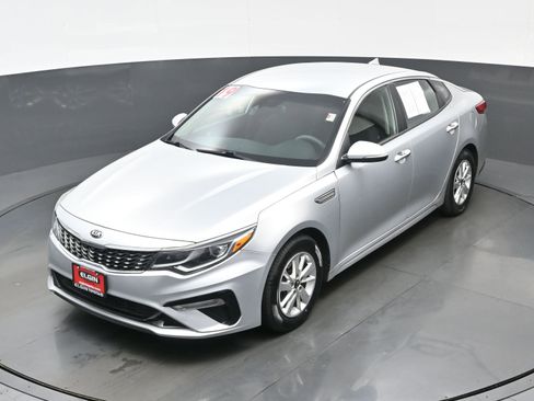Used 2019 Kia Optima LX image 34