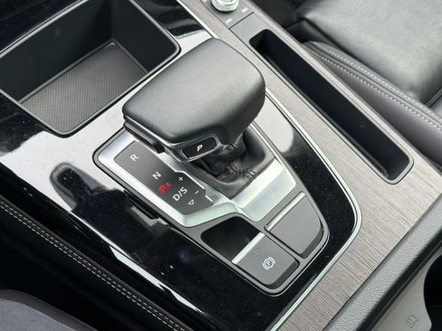 Used 2023 Audi Q5 e Premium Plus w/ Premium Plus Package image 20