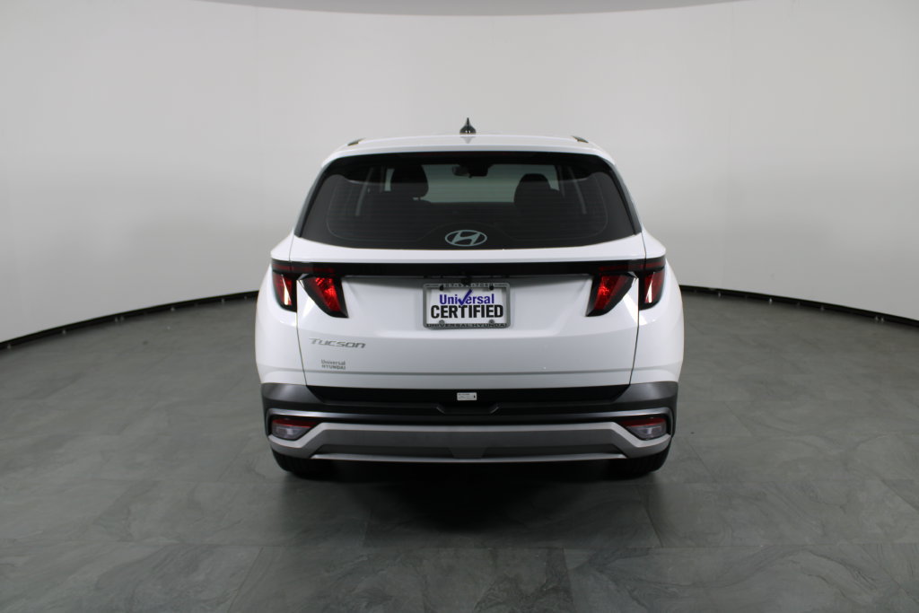 Used 2026 Hyundai Tucson SE FWD image 11