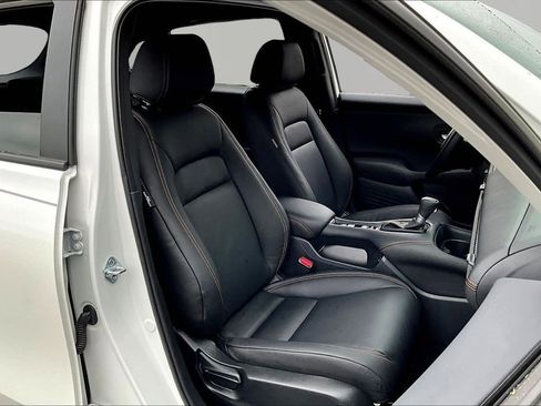 Used 2025 Honda HR-V Sport image 21