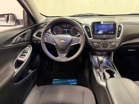 Used 2021 Chevrolet Malibu LT FWD image 27