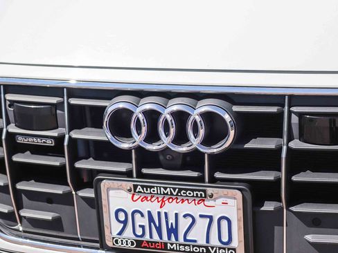 Used 2023 Audi Q8 Premium Plus w/ Premium Plus Package AWD/4WD image 12