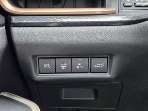 Used 2025 Toyota Grand Highlander AWD Hybrid image 19