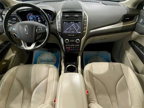 Used 2017 Lincoln MKC Reserve w/ Lincoln MKC Climate Package image 17
