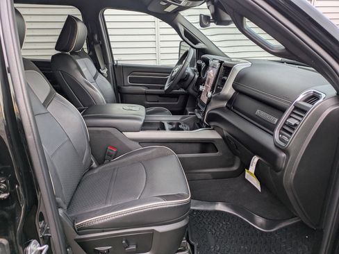 Used 2025 RAM 2500 Laramie image 31