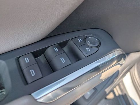 Used 2024 Chevrolet Traverse LT w/ Midnight/Sport Edition FWD image 15