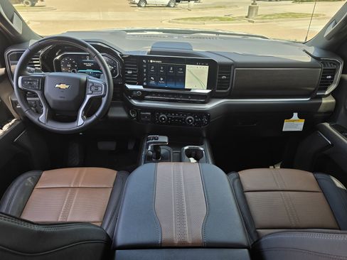 New 2026 Chevrolet Silverado 1500 High Country AWD/4WD image 7