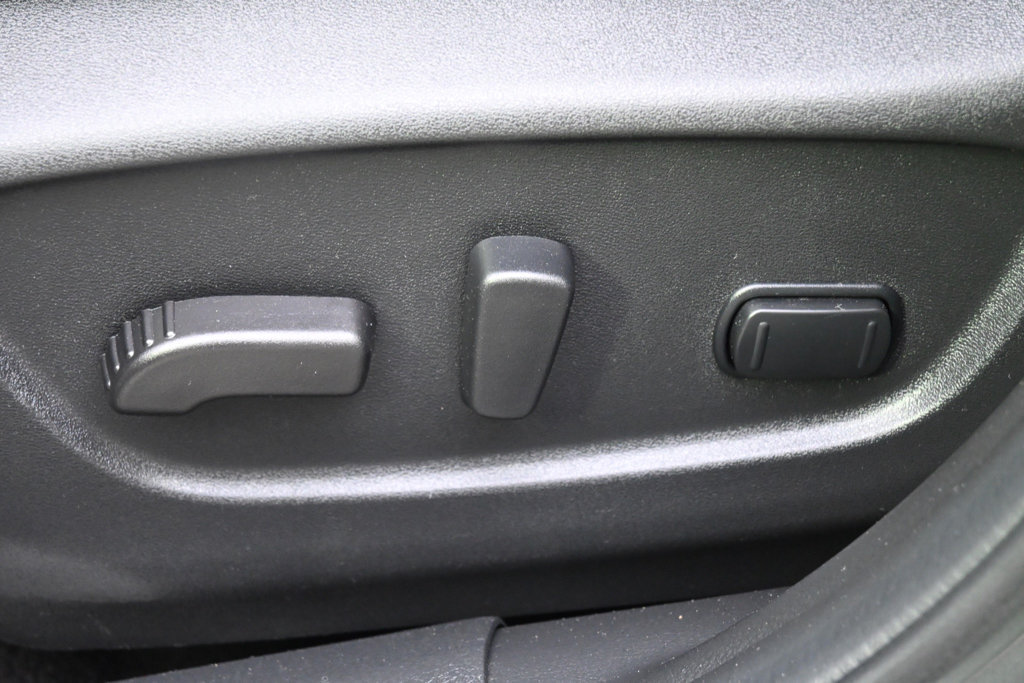 Used 2022 Nissan Rogue Sport SL AWD/4WD image 14