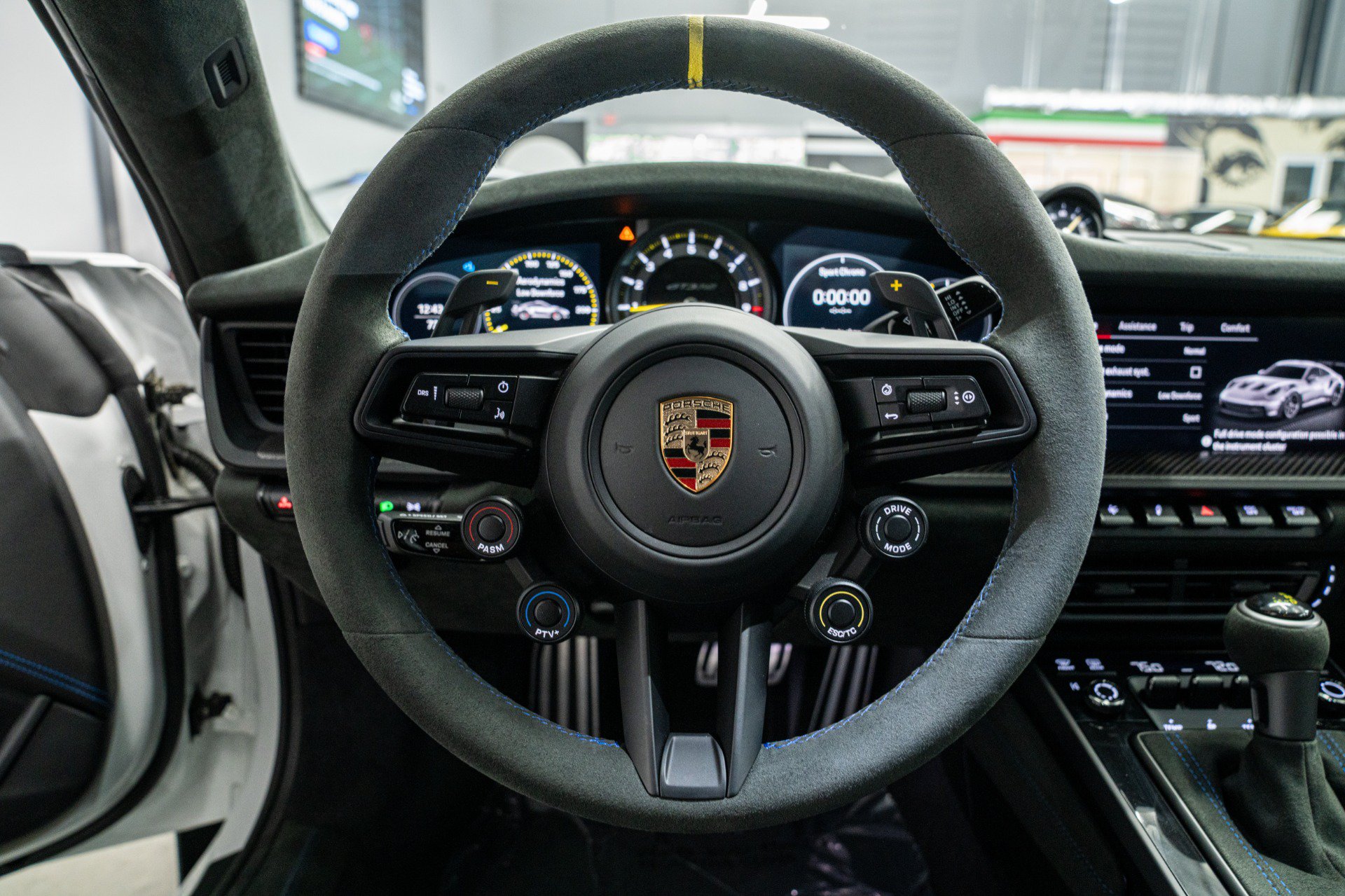 Used 2025 Porsche 911 GT3 RS RWD image 14