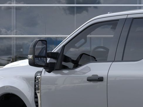 New 2026 Ford F250 XLT w/ 360-Degree Camera Package AWD/4WD image 31