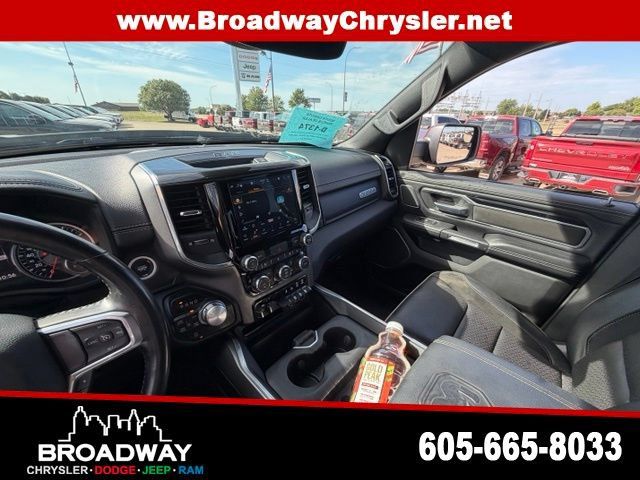 Used 2022 RAM 1500 Laramie AWD/4WD image 16