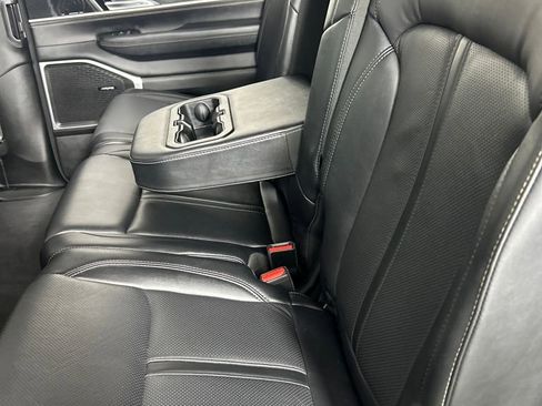 Used 2022 Jeep Wagoneer Series II w/ Premium Group I image 18