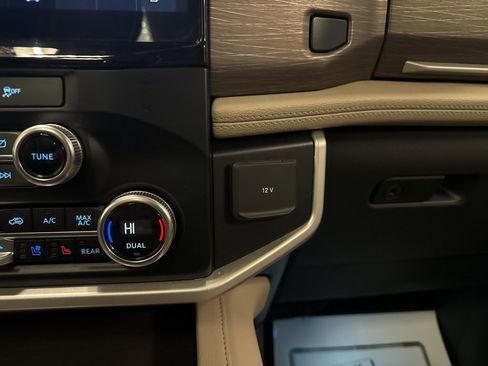 Certified 2024 Ford Expedition Max Limited image 24