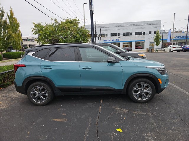 Used 2024 Kia Seltos S FWD image 2