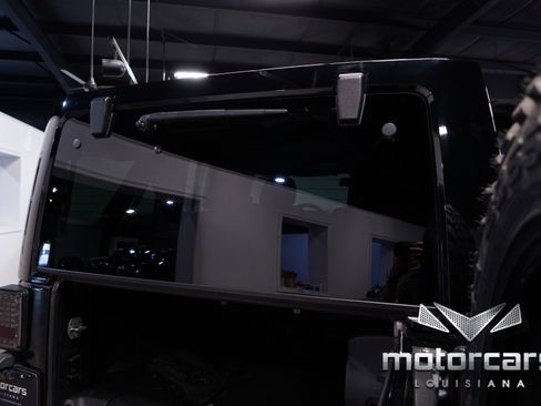 Used 2014 Jeep Wrangler Unlimited Sahara w/ Connectivity Group image 18