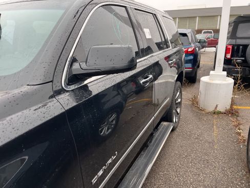 Used 2020 GMC Yukon Denali w/ Denali Ultimate Package image 7