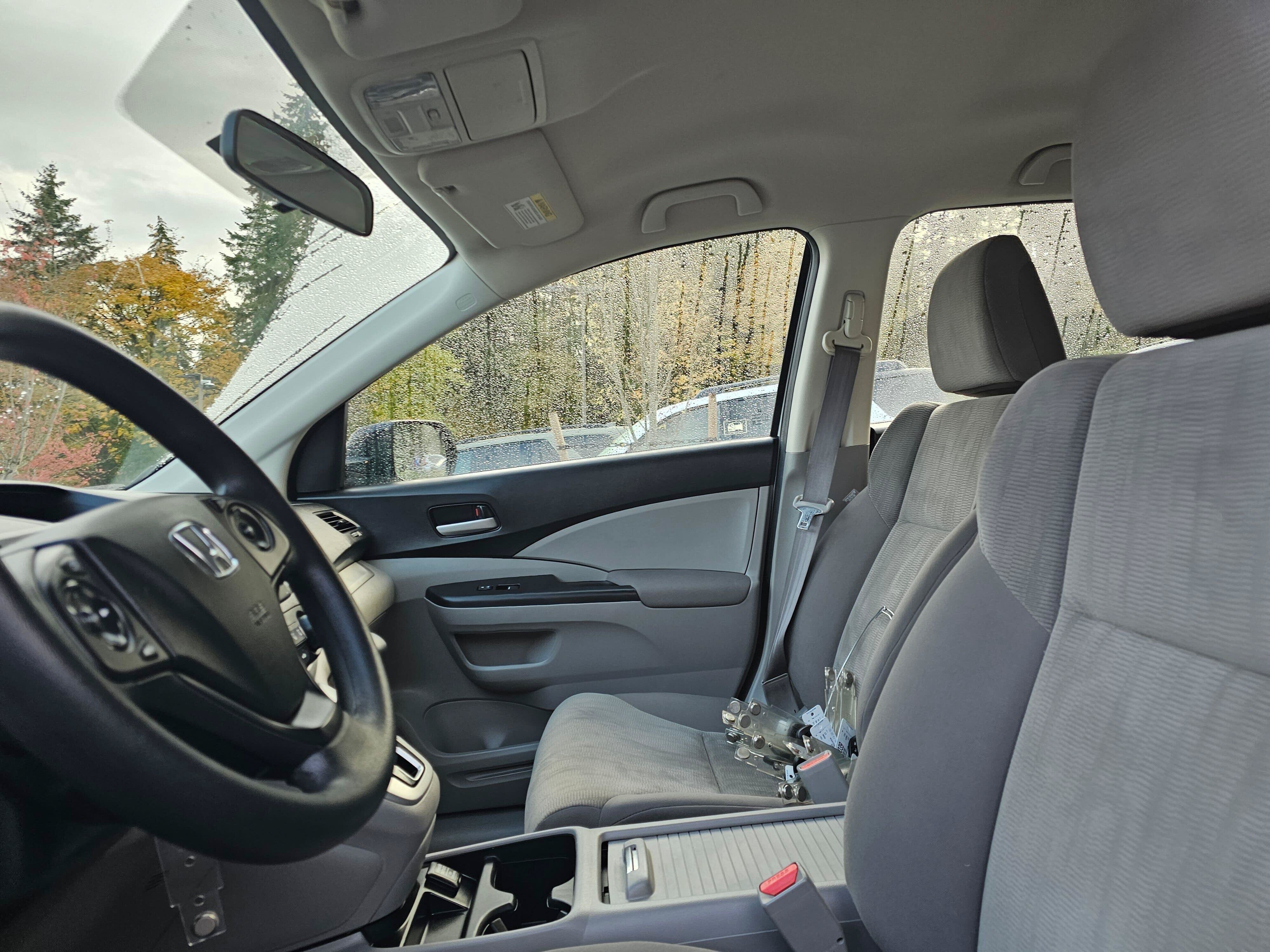 Used 2012 Honda CR-V LX image 24