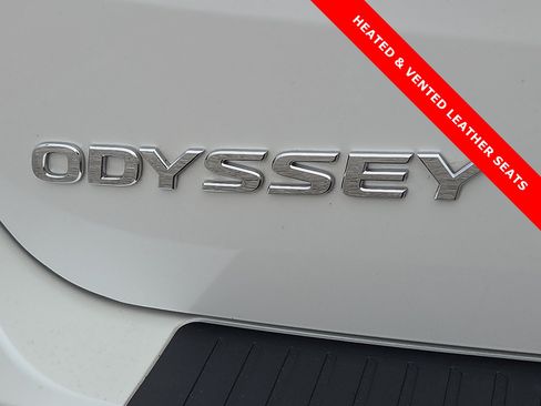 Used 2025 Honda Odyssey Elite image 8