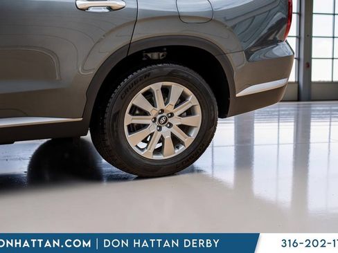 Used 2024 Hyundai Palisade SEL FWD image 41