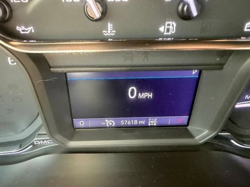 Used 2019 GMC Sierra 1500 SLE w/ SLE Value Package AWD/4WD image 16