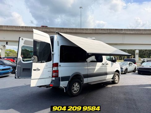 Used 2017 Mercedes-Benz Sprinter 2500 image 29