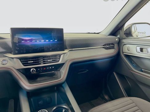 New 2026 Ford Explorer ST-Line w/ ST-Line Street Pack image 29