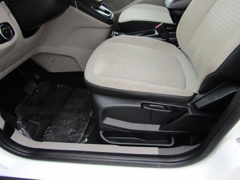 Used 2020 Ford Transit Connect XLT image 22