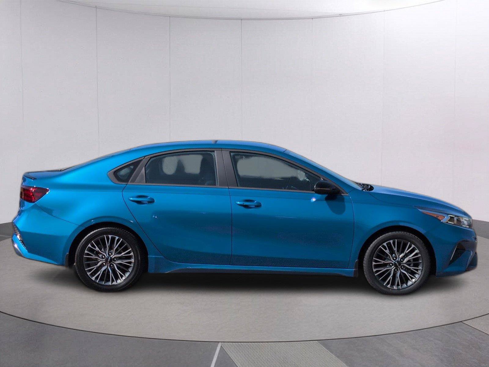 Used 2024 Kia Forte GT-Line FWD image 7