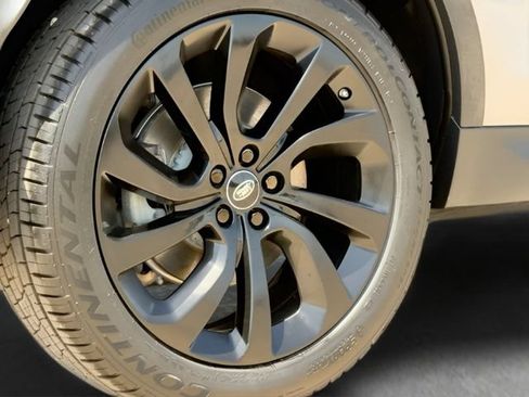 Used 2020 Land Rover Discovery Sport SE AWD/4WD image 15