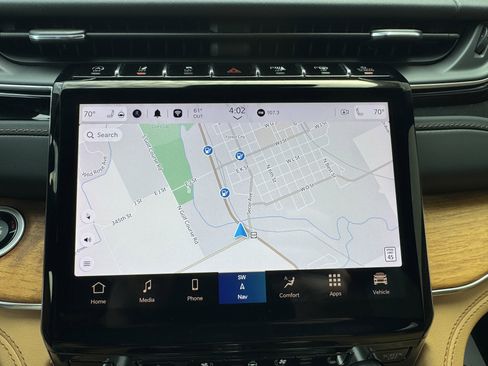 Used 2023 Jeep Grand Cherokee L Summit image 16