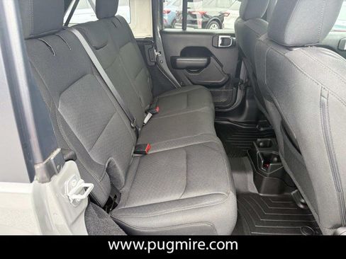 Used 2021 Jeep Wrangler Unlimited Sport AWD/4WD image 15