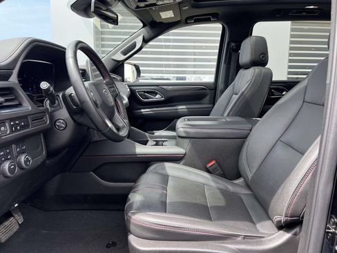 Used 2024 Chevrolet Suburban RST w/ Luxury Package AWD/4WD image 20