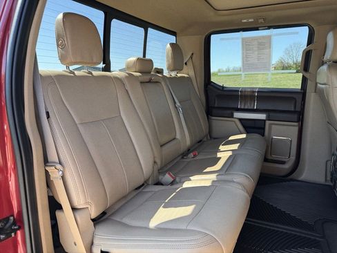 Used 2019 Ford F150 Lariat w/ Equipment Group 502A Luxury AWD/4WD image 31