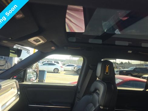 Used 2025 Rivian R1S Adventure image 9