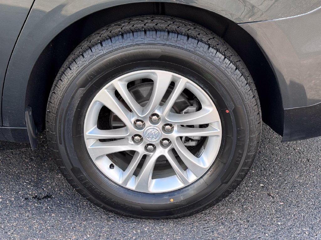 Used 2018 Buick Enclave Premium AWD/4WD image 17