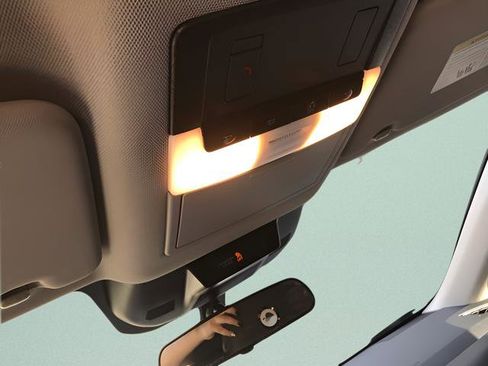 Used 2024 Nissan Rogue SV image 12