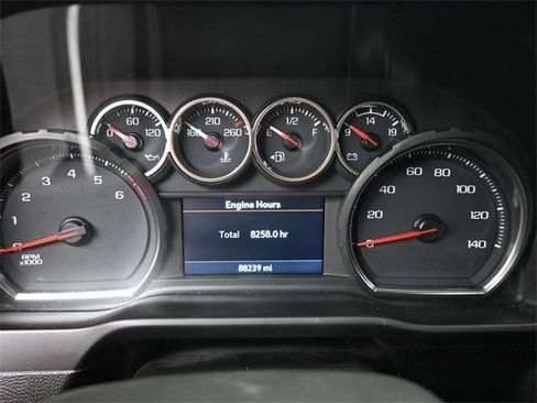 Used 2022 Chevrolet Silverado 2500 Custom w/ Custom Value Package image 11